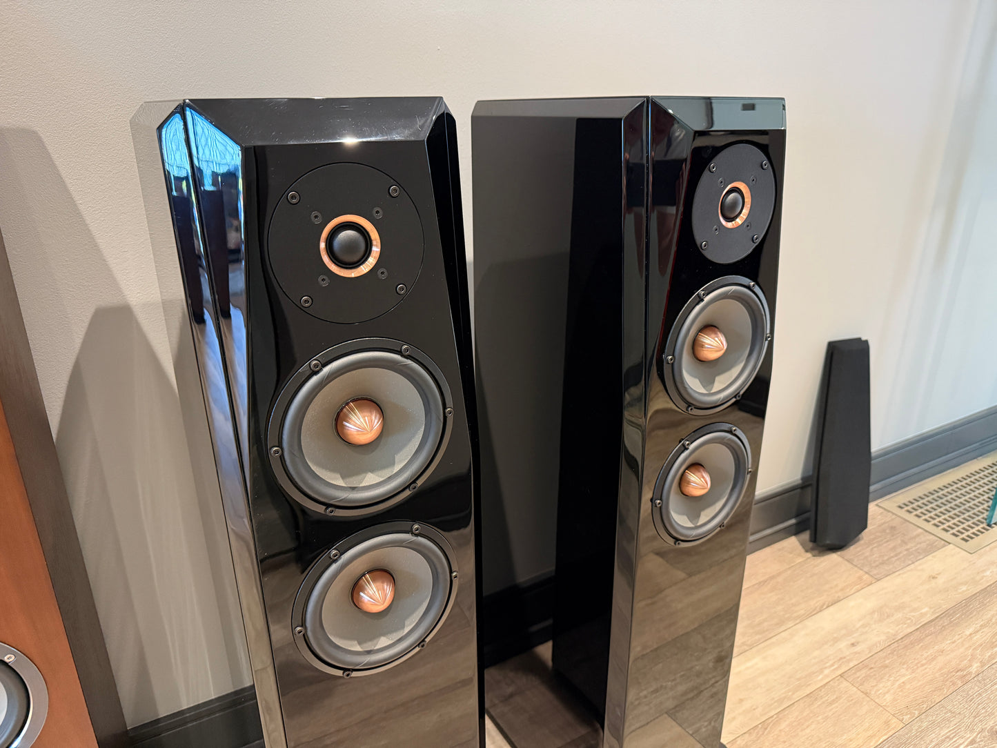 Joseph Audio Perspective 2 Graphene Speakers (Consignment)