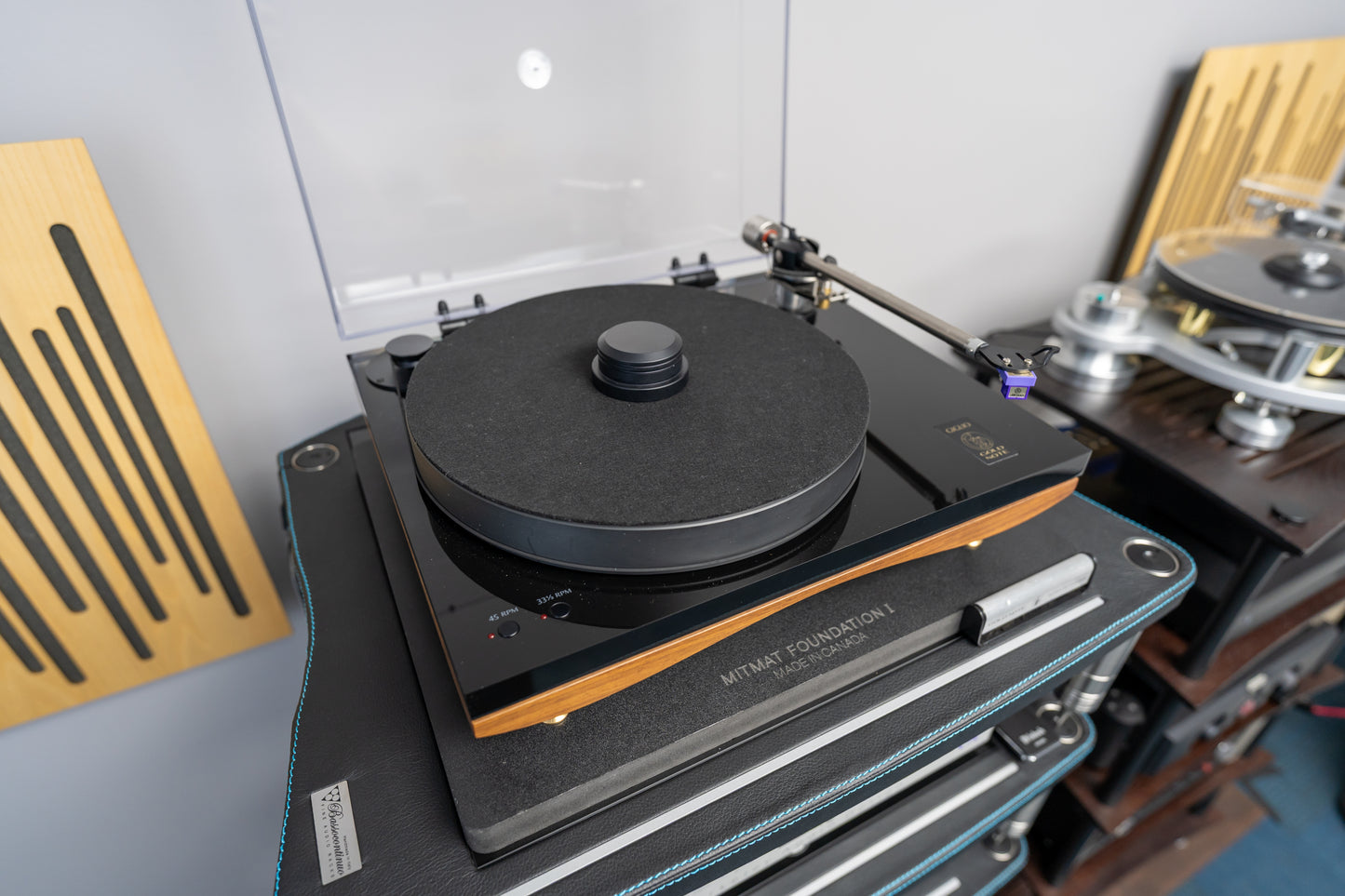 Gold Note Giglio Turntable with Upgraded B7 Tonearm