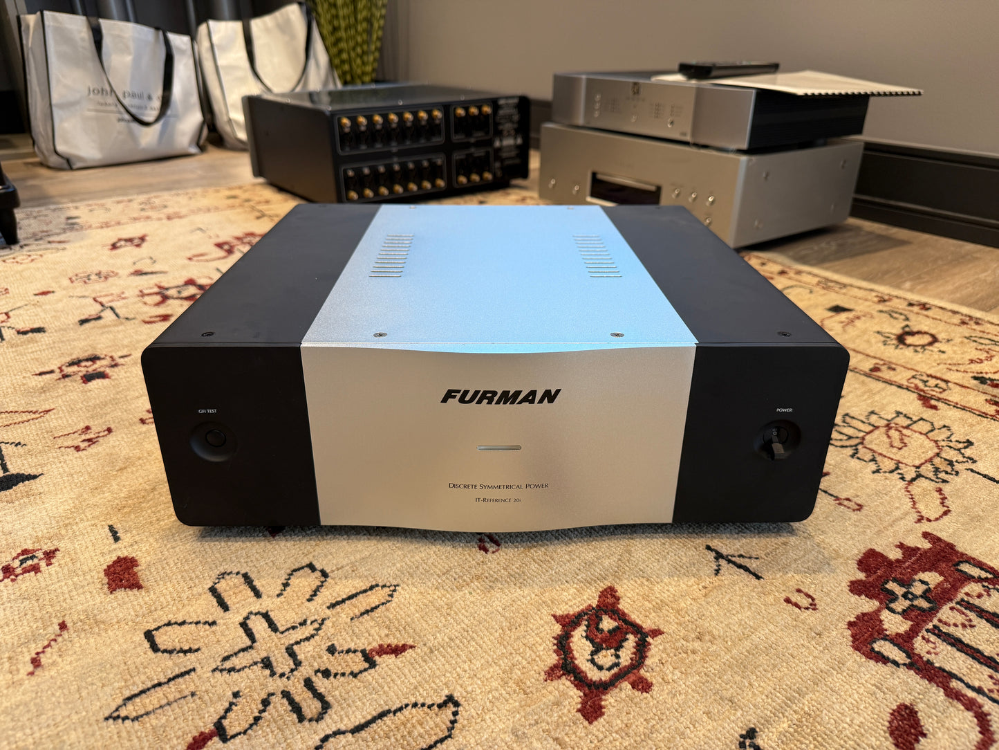 Furman IT-Reference 20i Power Conditioner (Used)