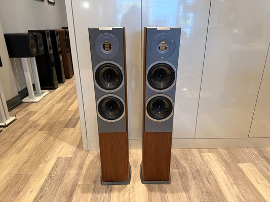 Audiovector R 3 Arrete Floorstanding Speakers (Used)