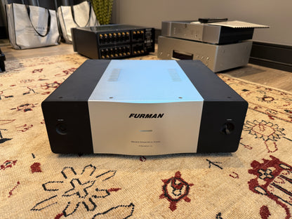 Furman IT-Reference 20i Power Conditioner (Used)