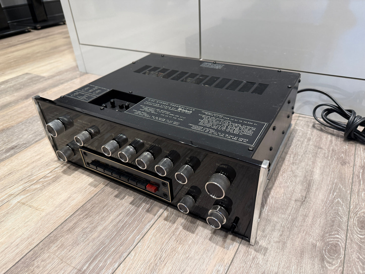 McIntosh C32 Pre-Amplifier (used)