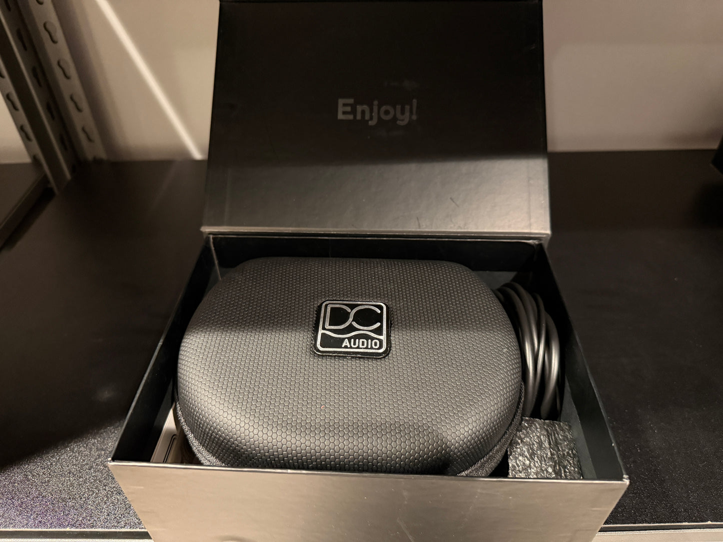 Dan Clark AEON 2 Noire Headphones (Consignment)