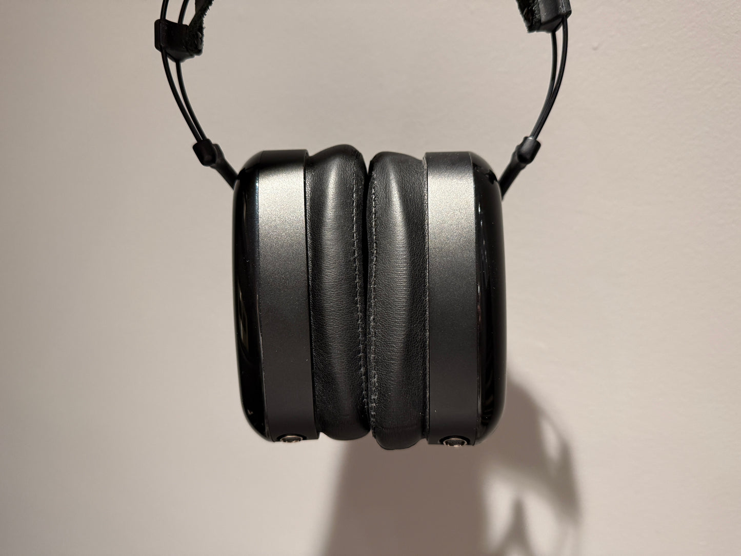 Dan Clark AEON 2 Noire Headphones (Consignment)