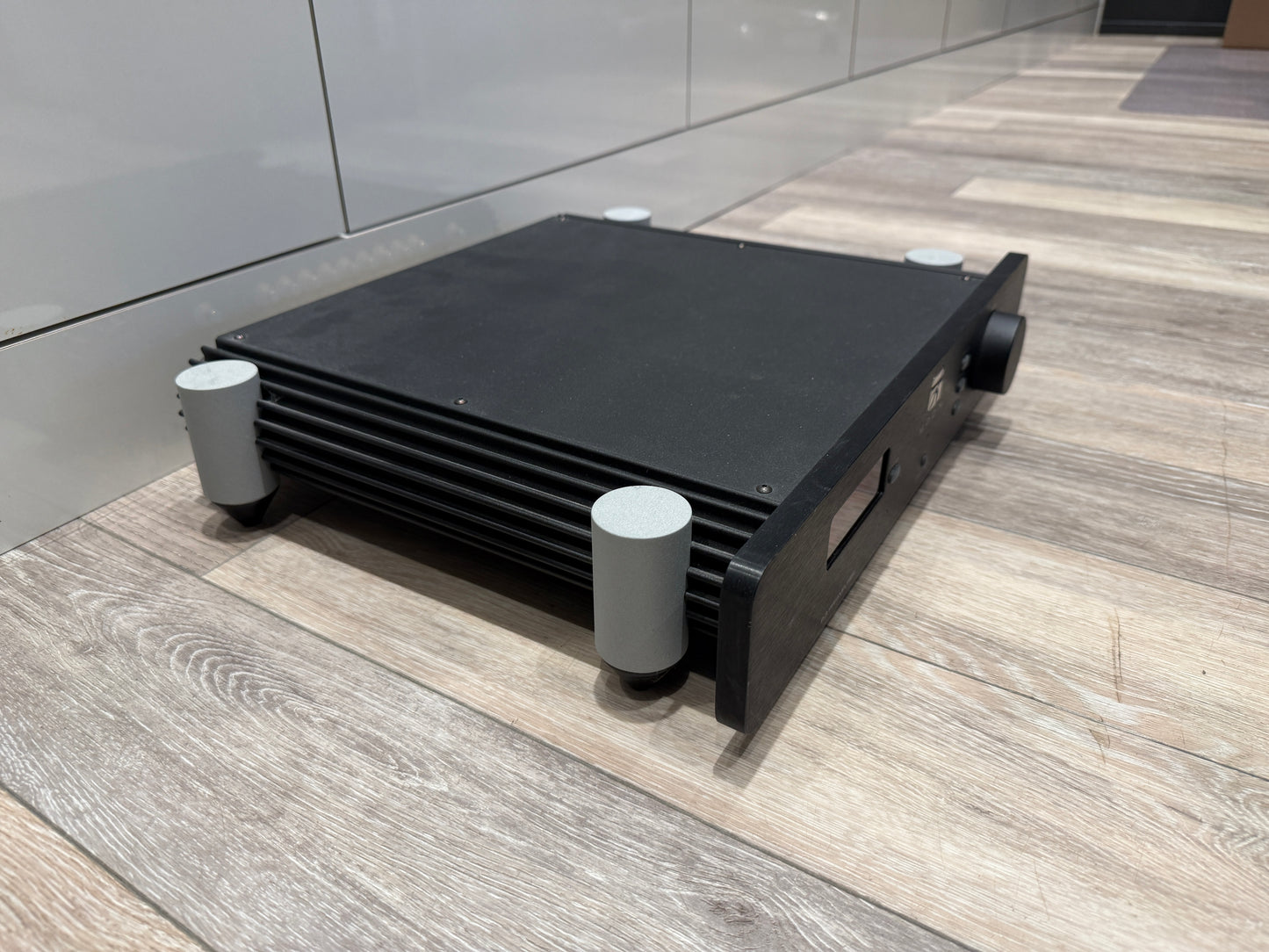 Simaudio MOON P-3 Preamplifier (Consignment)