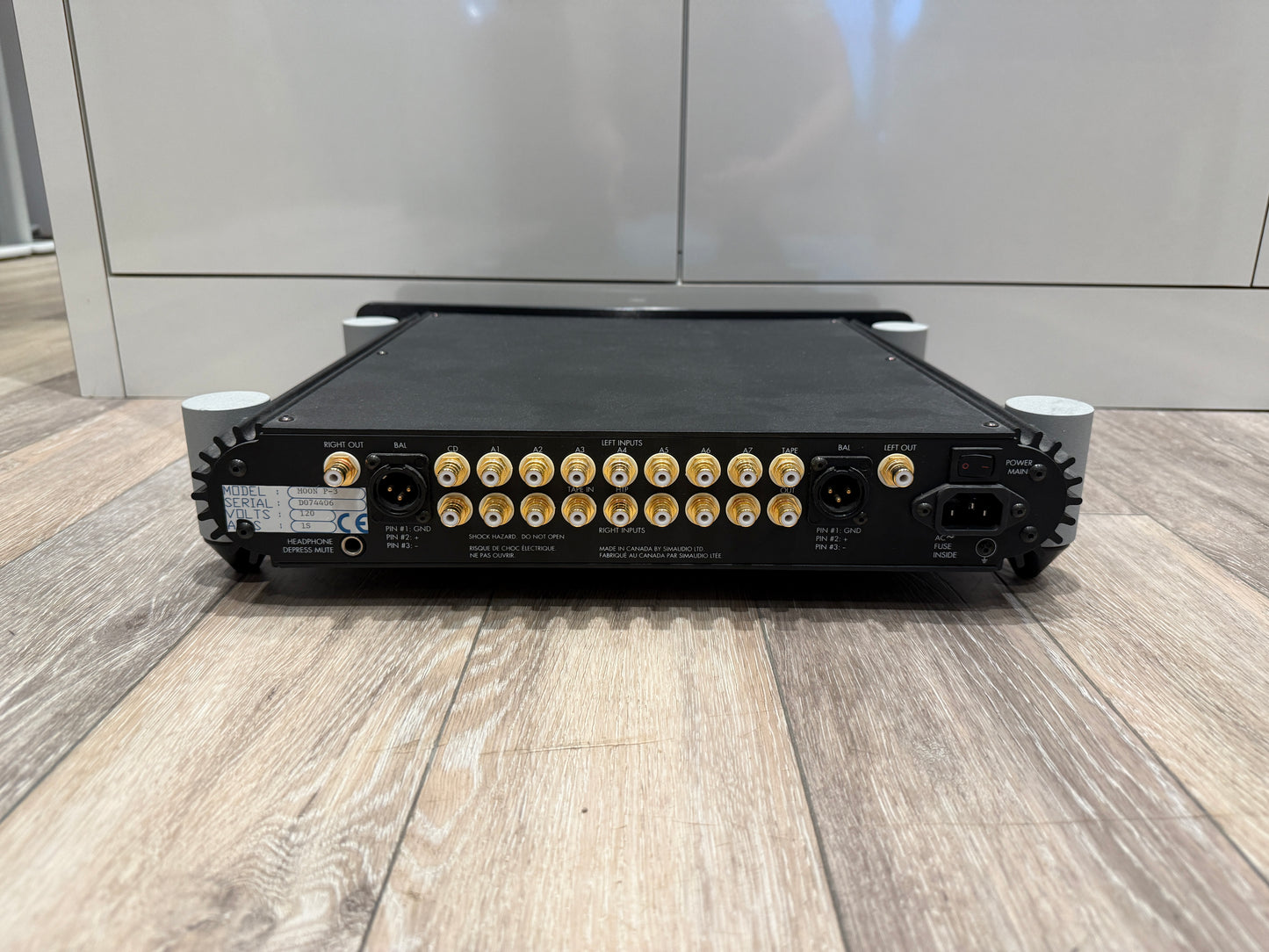 Simaudio MOON P-3 Preamplifier (Consignment)