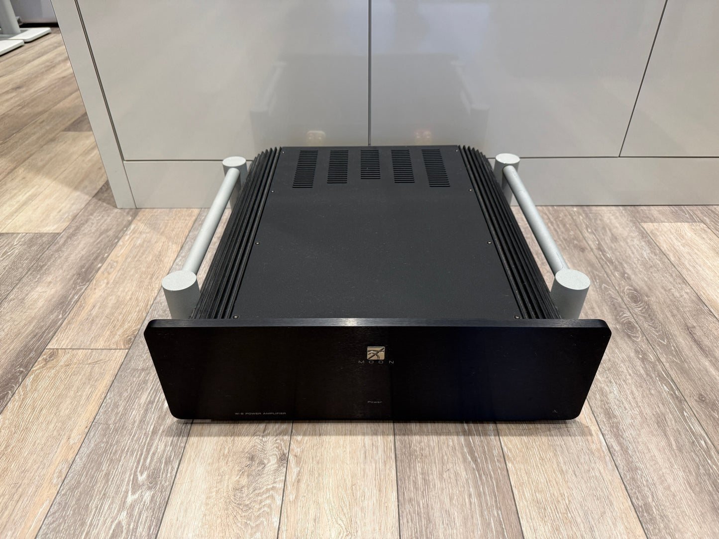 Simaudio MOON W-5 Stereo Power Amplifier (Consignment)