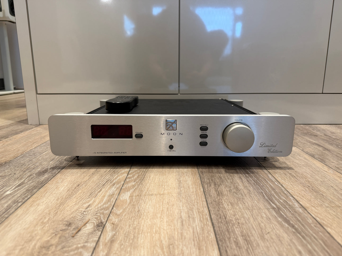 Simaudio Moon i-5 Limited Edition Integrated Amplifier (Used)
