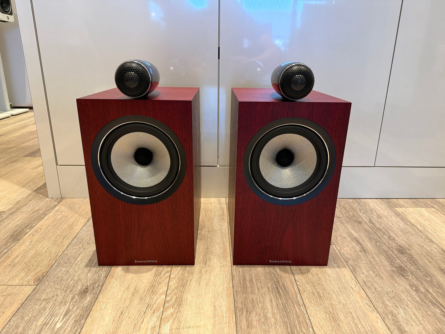 Bowers & Wilkins 705 S2 Bookshelf Speakers (Consignment)
