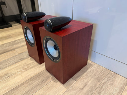 Bowers & Wilkins 705 S2 Bookshelf Speakers (Consignment)