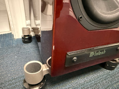 McIntosh XR100 Floorstanding Speakers - Red Walnut (Used)