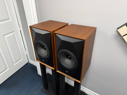 MoFi Sourcepoint 8 Speakers & Stands (DEMO)