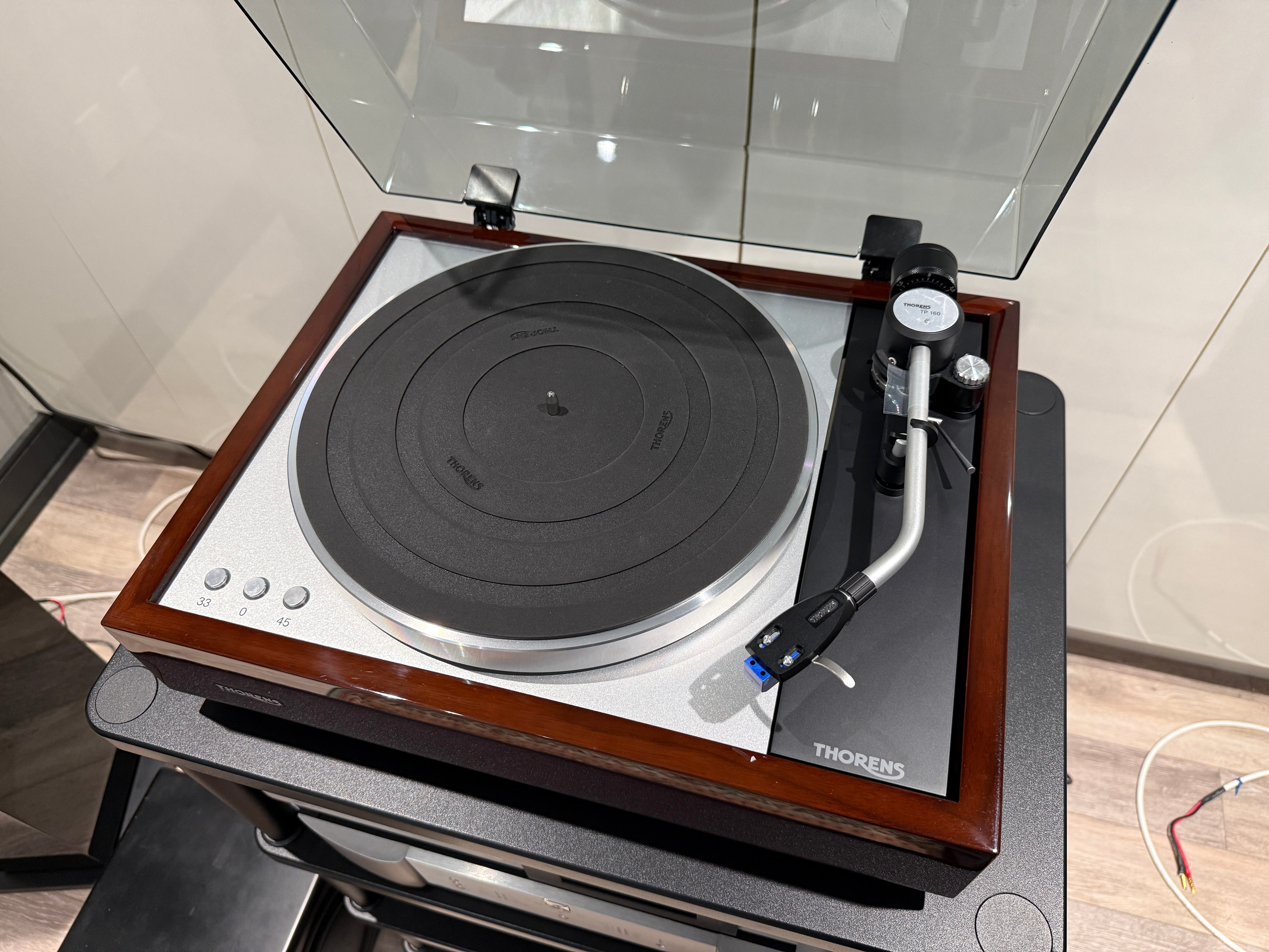 Thorens TD1600 Turntable with TS1500 Cartridge - (DEMO SALE
