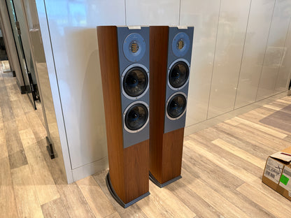 Audiovector R 3 Arrete Floorstanding Speakers (Used)