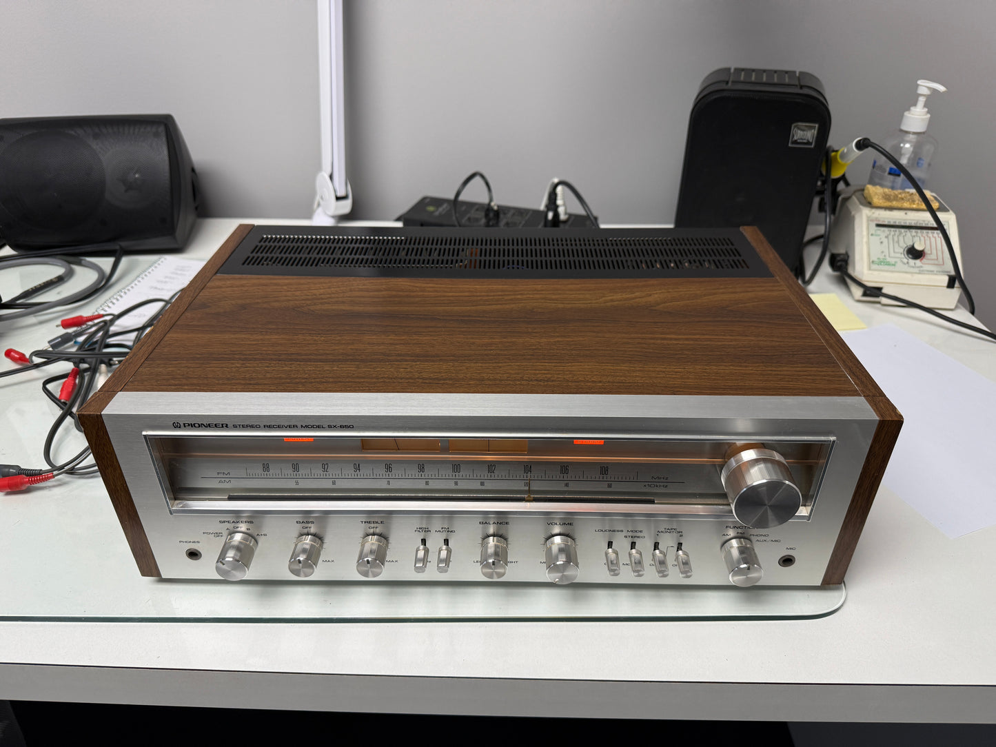 Pioneer SX-650 Stereo Receiver (Consignment)