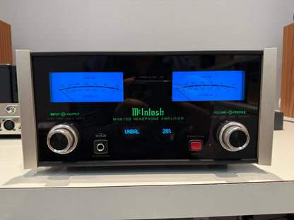 McIntosh MHA150 Integrated amp & Headphone amp (Consignment)