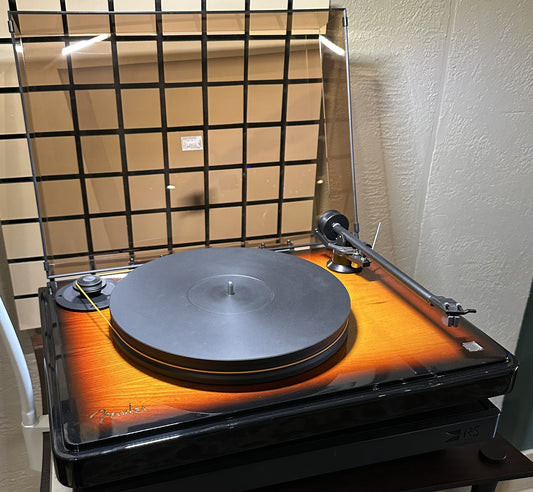 MoFi Electronics Limited Edition Fender Ultradeck Turntable with Cartridge - (Demo)